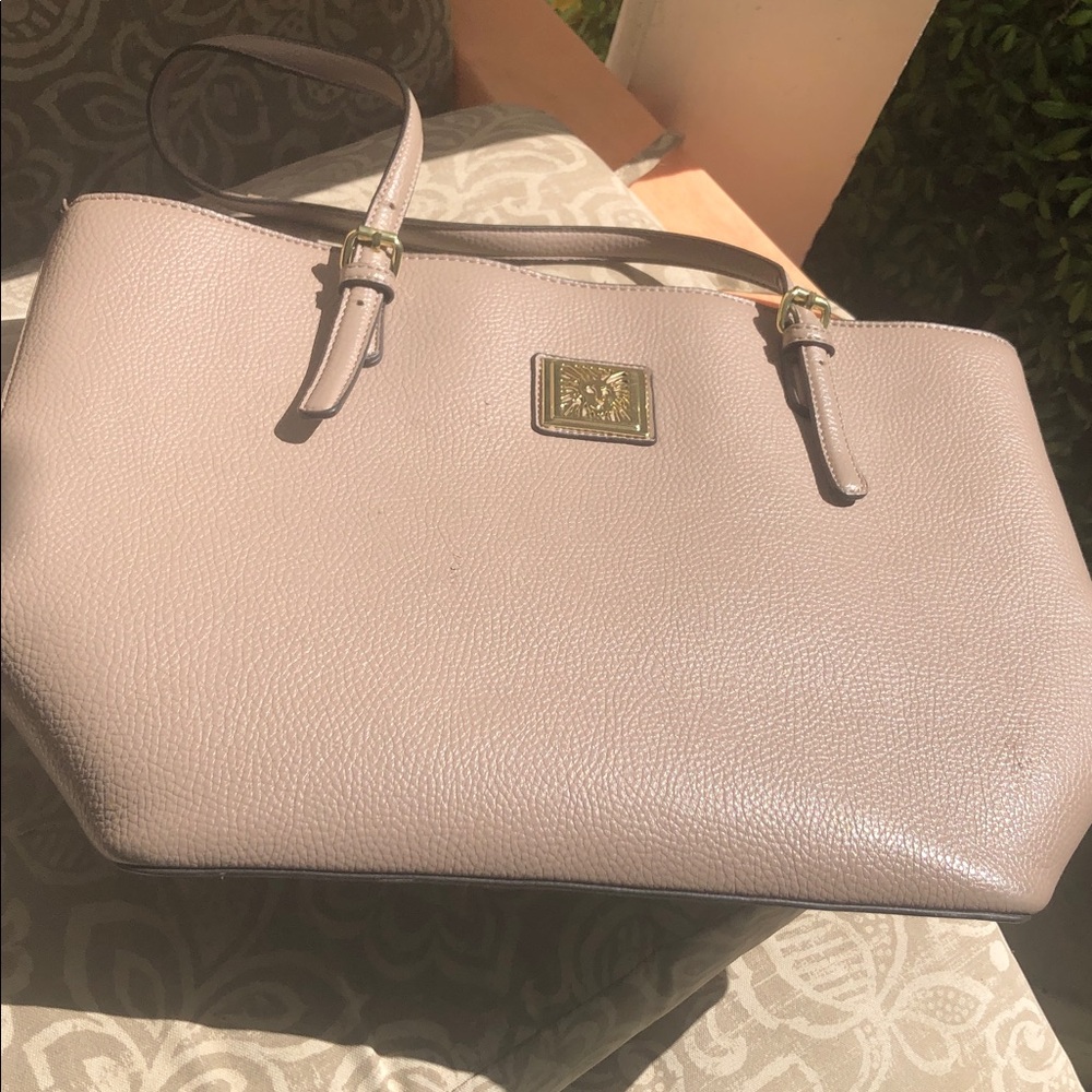 😍Anne Klein  Taupe with Gold Plaque GORGEOUS LIKE NEE  🥰 Goes With Everything